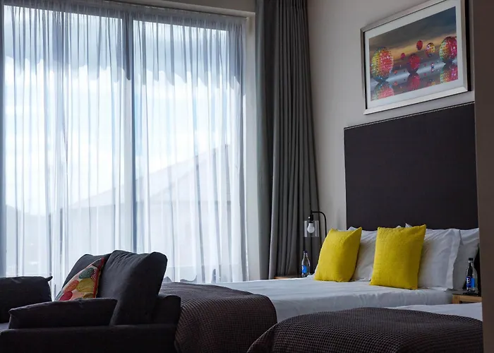 The James Suites